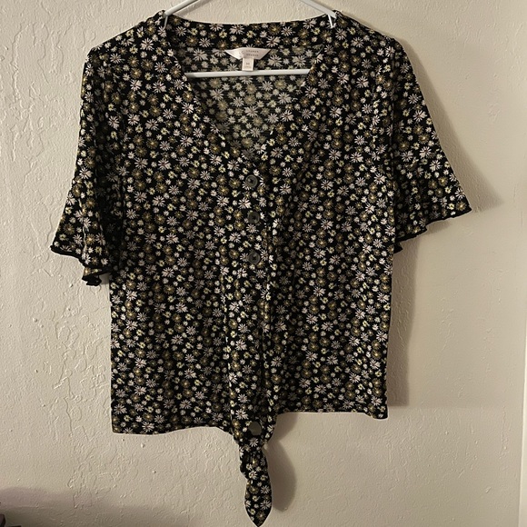 LC Conrad Black Daisy Button Down Tie Front Blouse - Picture 1 of 4